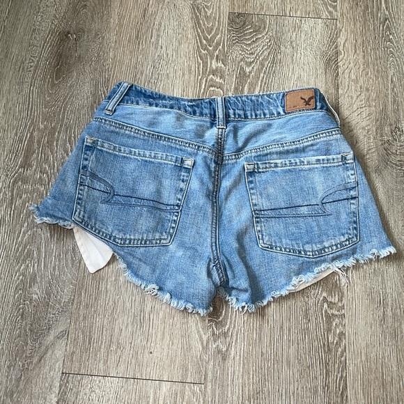 American Eagle Blue Jean Shorts Distressed Frayed Hem size 2 high rise festival - Picture 5 of 9